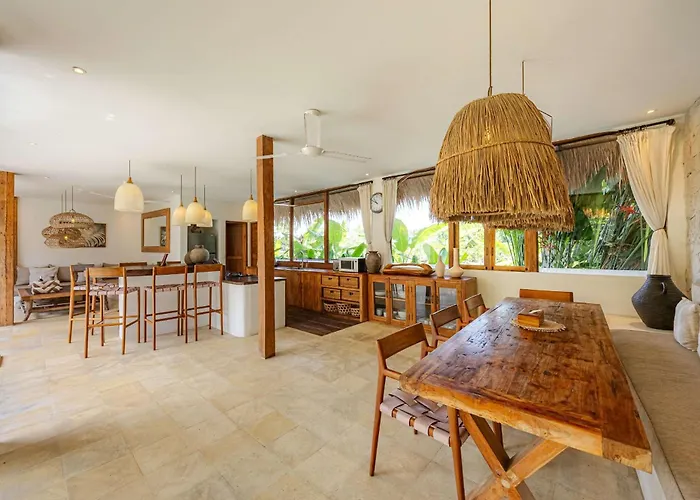 Casa Bunga Raya - Luxury 3br Mediterranean Umalas Breakfast & Butler *