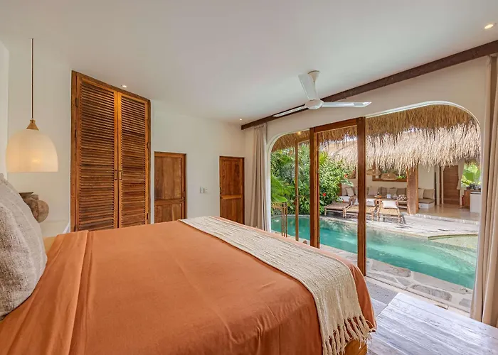 Casa Bunga Raya - Luxury 3br Mediterranean Umalas Breakfast & Butler Villa Kerobokan
