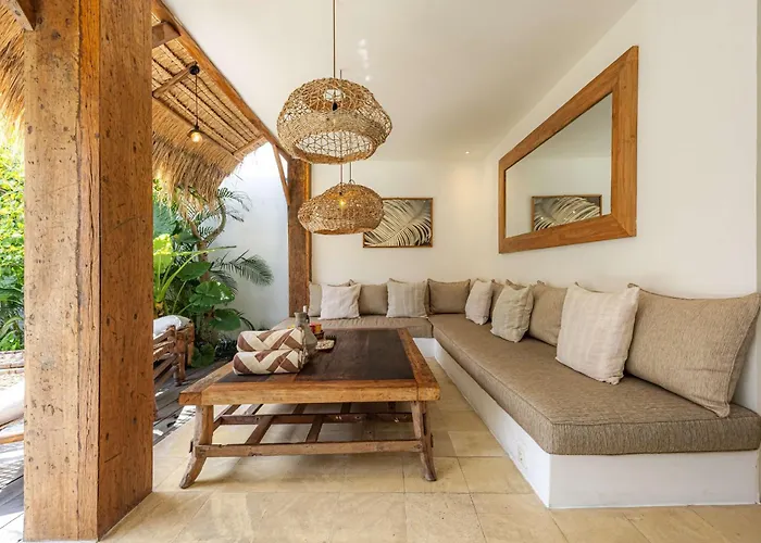 Casa Bunga Raya - Luxury 3br Mediterranean Umalas Breakfast & Butler