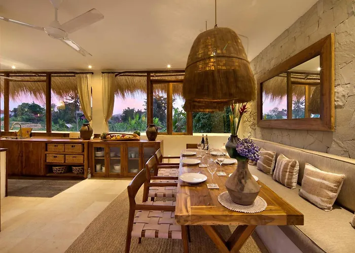Casa Bunga Raya - Luxury 3br Mediterranean Umalas Breakfast & Butler Villa *