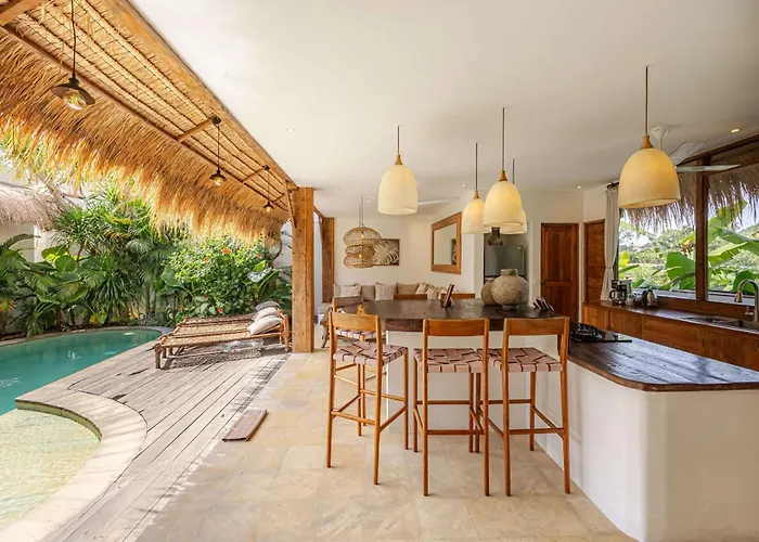 Villa Casa Bunga Raya - Luxury 3br Mediterranean Umalas Breakfast & Butler