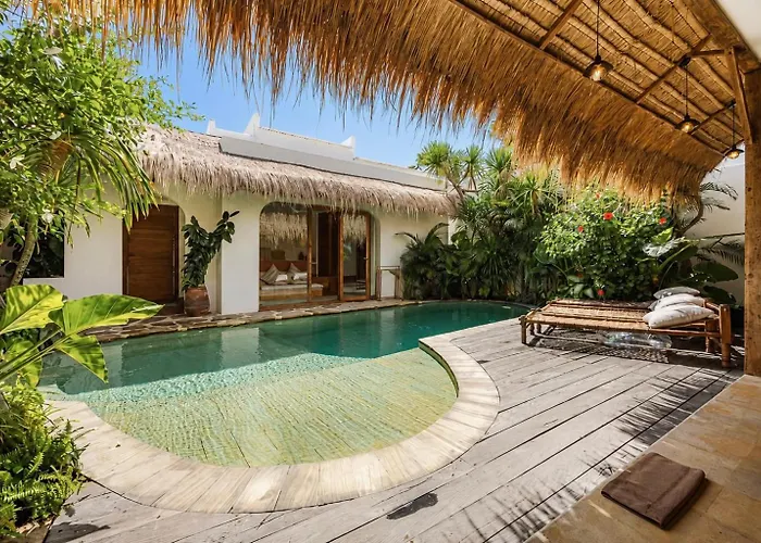 Casa Bunga Raya - Luxury 3br Mediterranean Umalas Breakfast & Butler Villa
